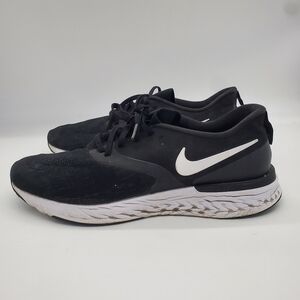 Nike Shoe Men’s 13 Odyssey React Flyknit 2 Running Sneakers ATH1015-010